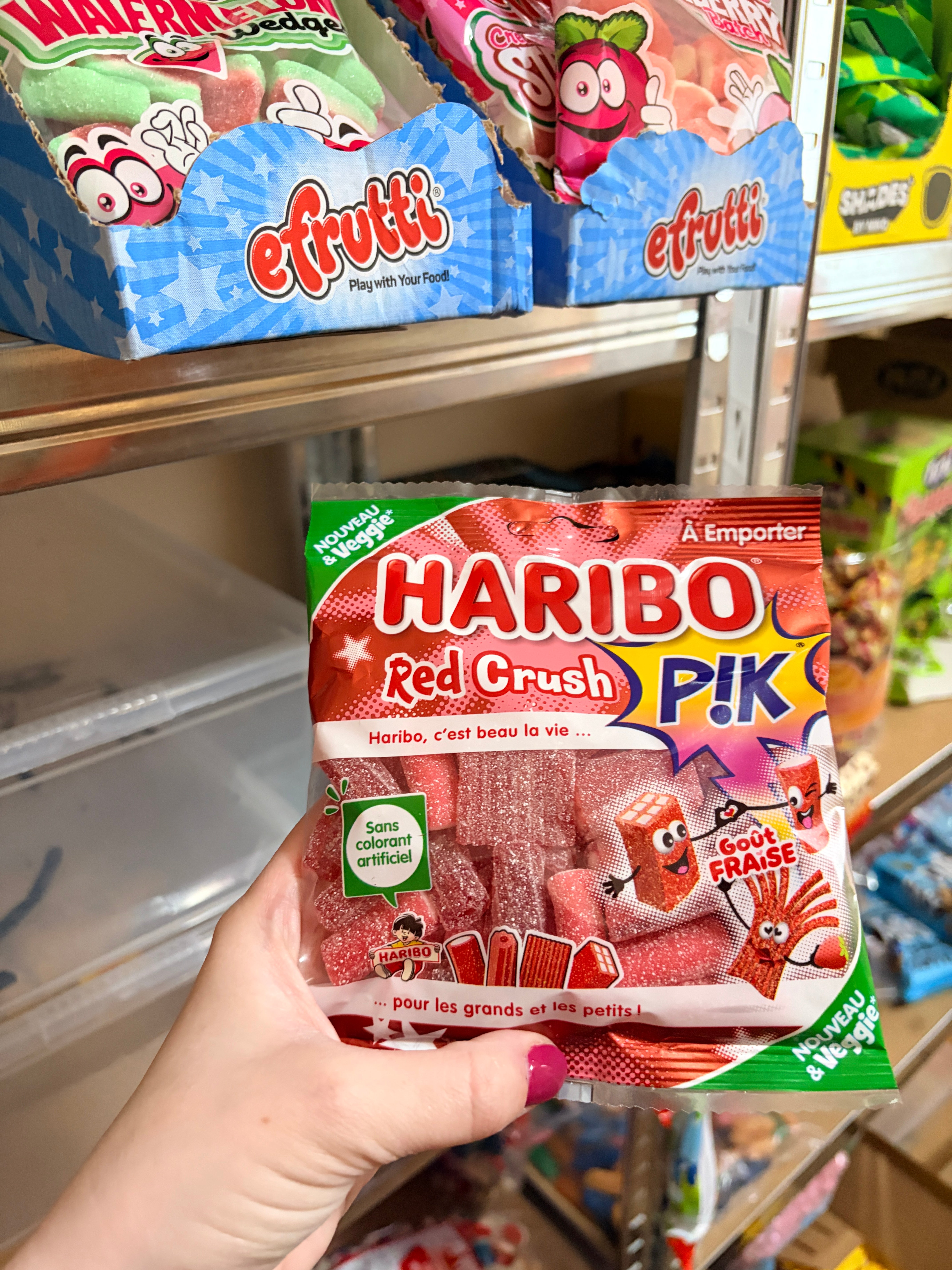 Haribo Red Crush 120 g - Gyümölcsös savanykás gumicukor válogatás
