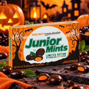 Spooky Junior Mints 99 g - Borsmentakrémmel töltött étcsokoladés Halloween cukorka 99 g