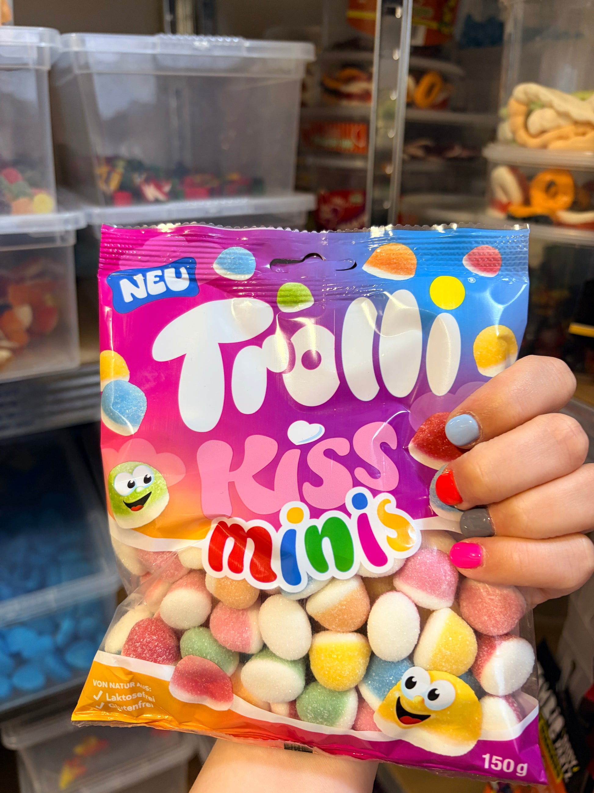 Trolli Kiss Minis 150 g – Habos Gyümölcsös Mini Gumicukor Mix