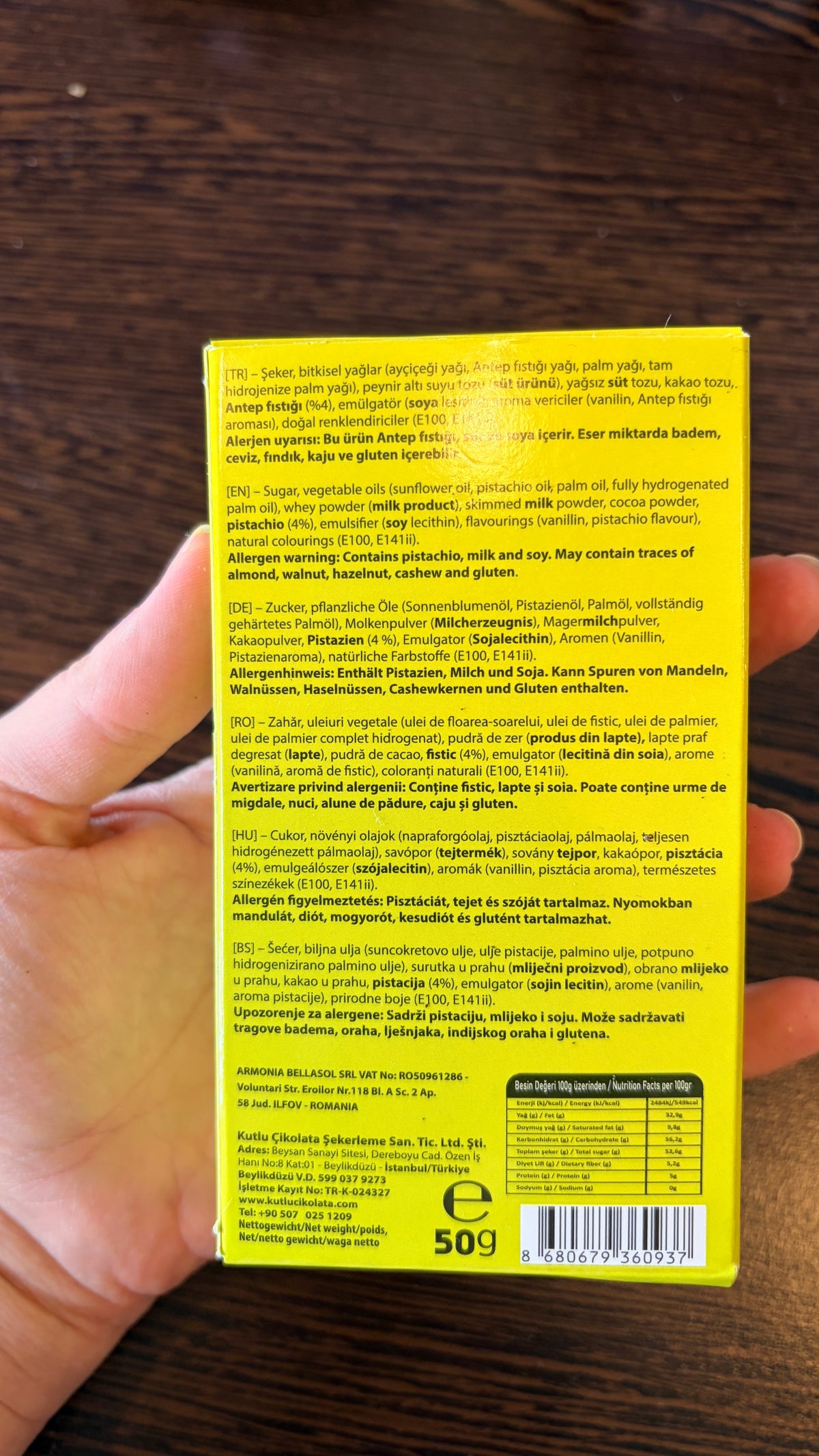 pisztáciás hotdog csokiból hátoldal