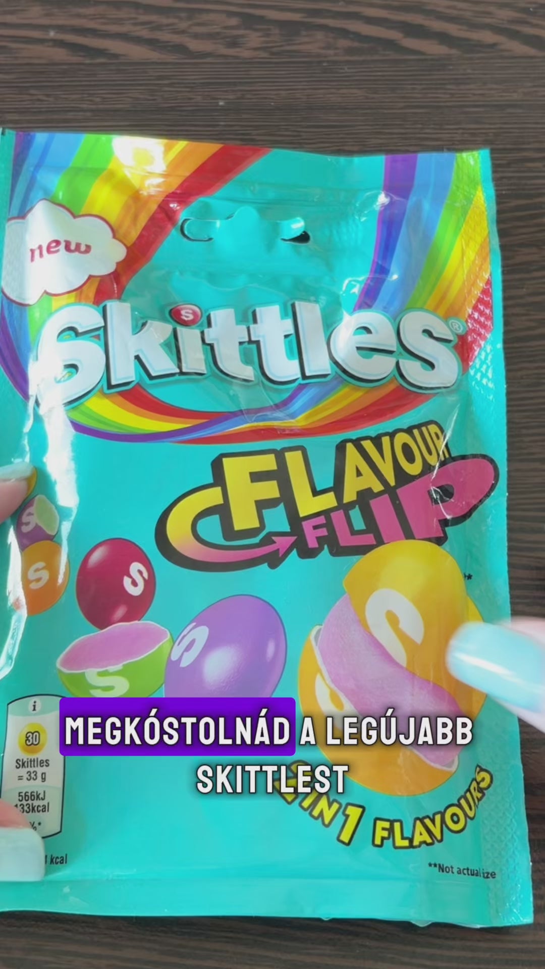 Load video: Skittles Flavour Flip 136g – Fruit Chewy Candies with Surprise Flavors